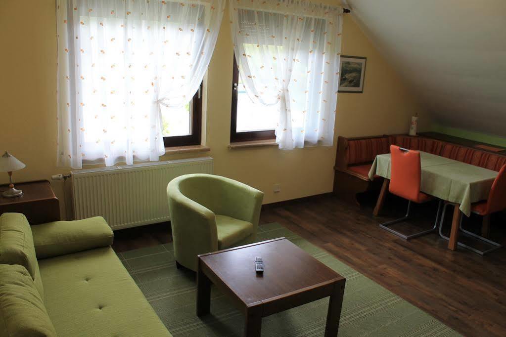 Appartement - Ferienwohnungen - Gaestehaus Gabriele Drobollach am Faakersee Exterior foto